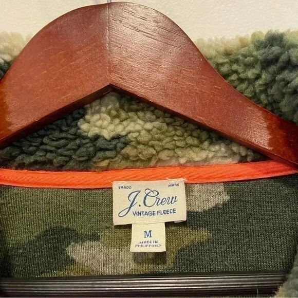 J. Crew fleece Sherpa Snap Collar pullover sweatshirt womens size medium Camo - Picture 6 of 10